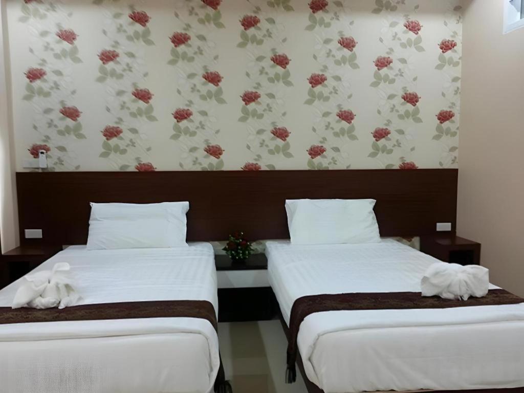 Le Parc Wangnang Hotel Phitsanulok Exterior foto