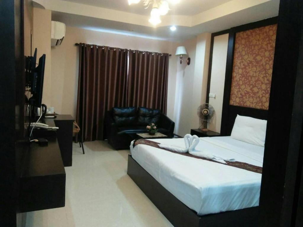 Le Parc Wangnang Hotel Phitsanulok Exterior foto