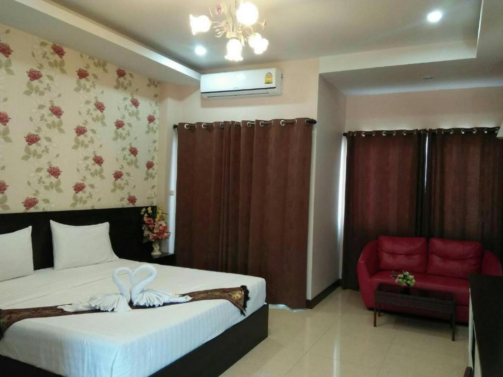 Le Parc Wangnang Hotel Phitsanulok Exterior foto