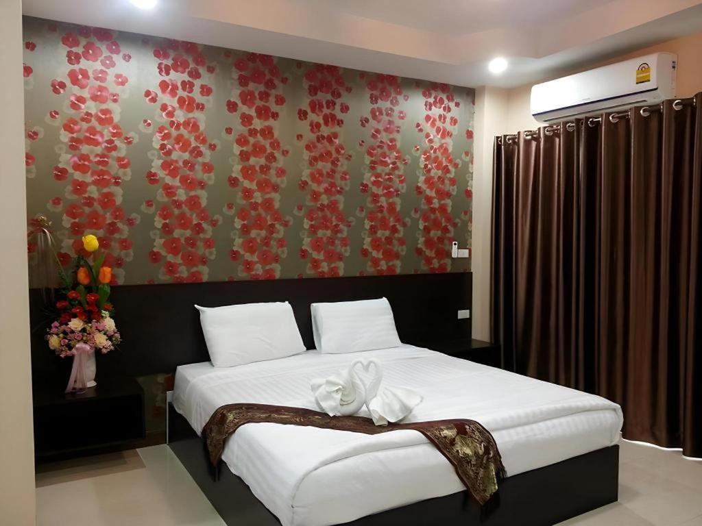 Le Parc Wangnang Hotel Phitsanulok Exterior foto
